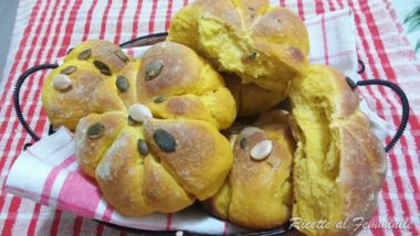 Panini alla zucca di Halloween con il bimby