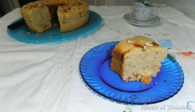 Torta albicocche secche e mandorle