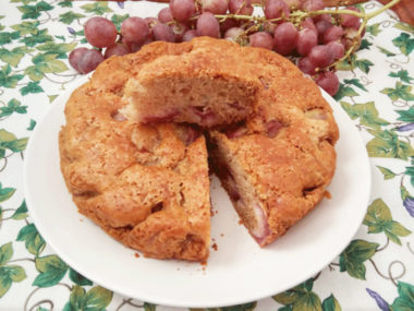 Torta all’uva senza grassi versione vegan