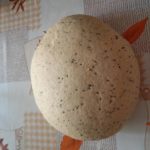 Pane con lievito madre alla curcuma e semi di papavero 4