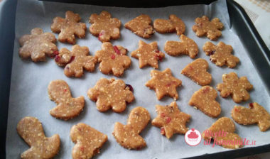 Biscotti con lievito madre e bacche di goji