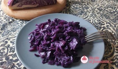 Cavolo cappuccio viola in agrodolce