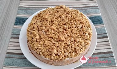 Torta crumble alle pesche