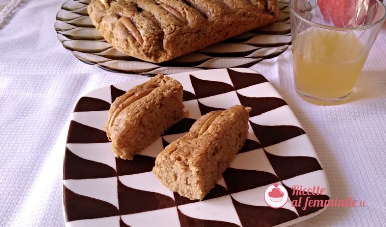 Torte di mele grattugiate con farina di mandorle senza burro 4